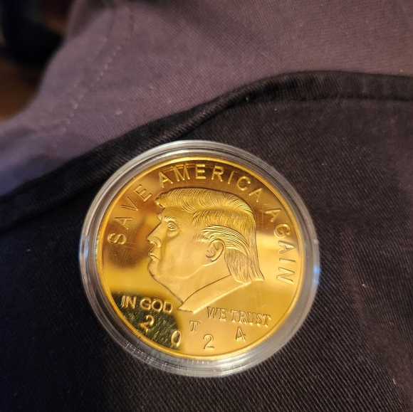 Make america great again coin - Picture 2 of 4